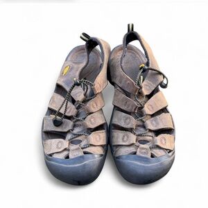 Size 11.5 KEEN Men's Dark Brown Adventure Sandals